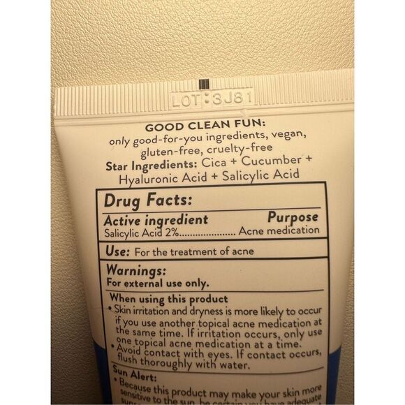 Peach Slices Acne Oil-Free Moisturizer 120ml+ Acne Clarifying Cleanser 80ml - Picture 3 of 6